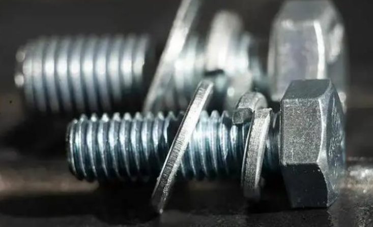 Каковы соответствующие функции пружинных и плоских шайб?